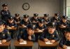 Policisti rešujejo test pišejo-test
